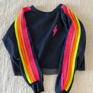 Heathered Navy AV 5 stripe crop